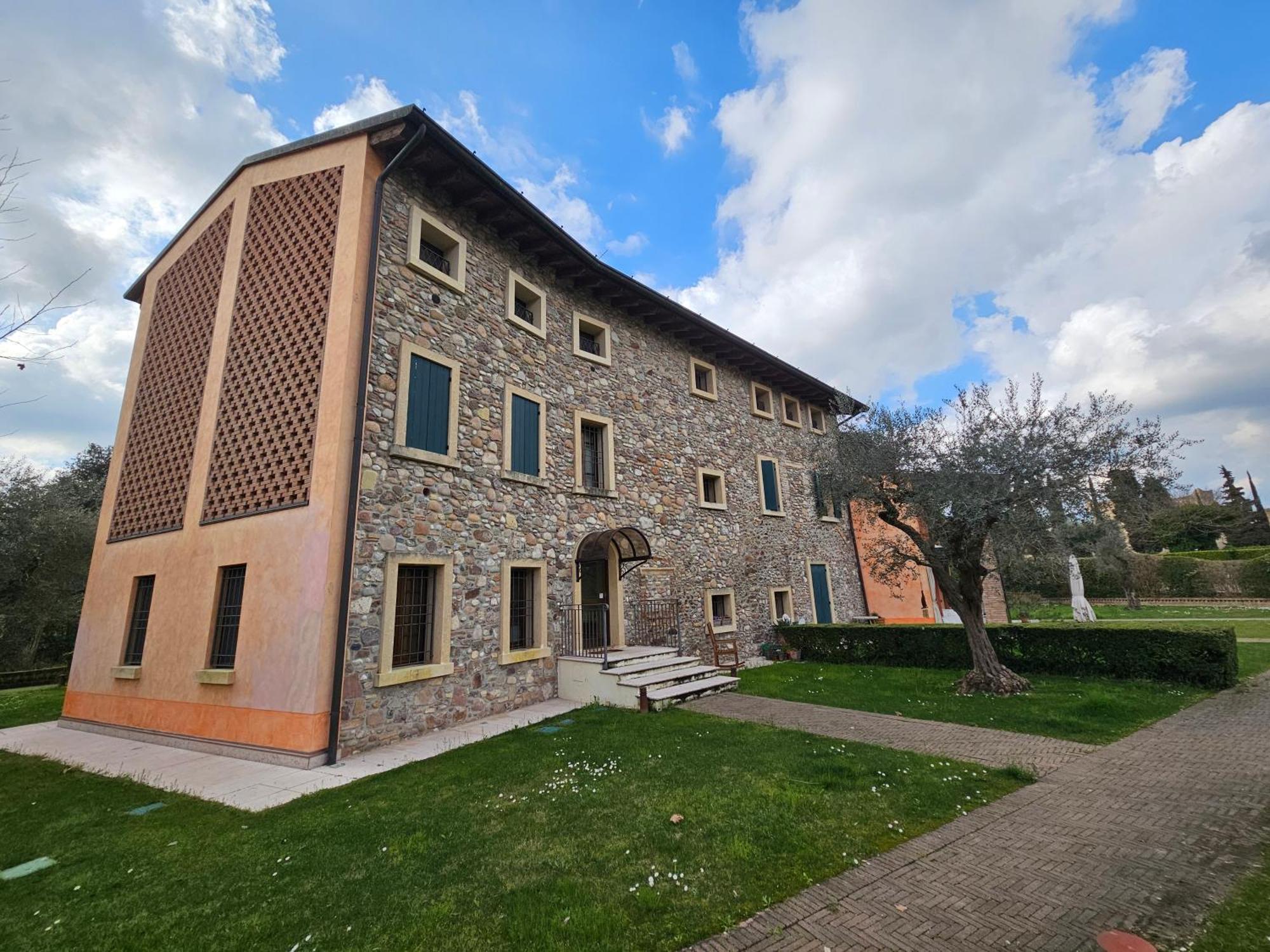 Corte La Guarnigione Valeggio sul Mincio Eksteriør billede